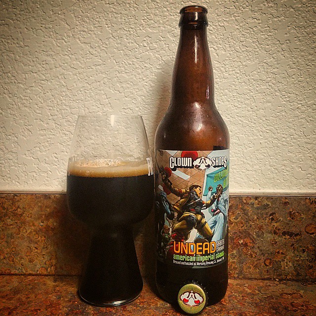 Clown shoes beer undead party crasher review by beer_reviewer