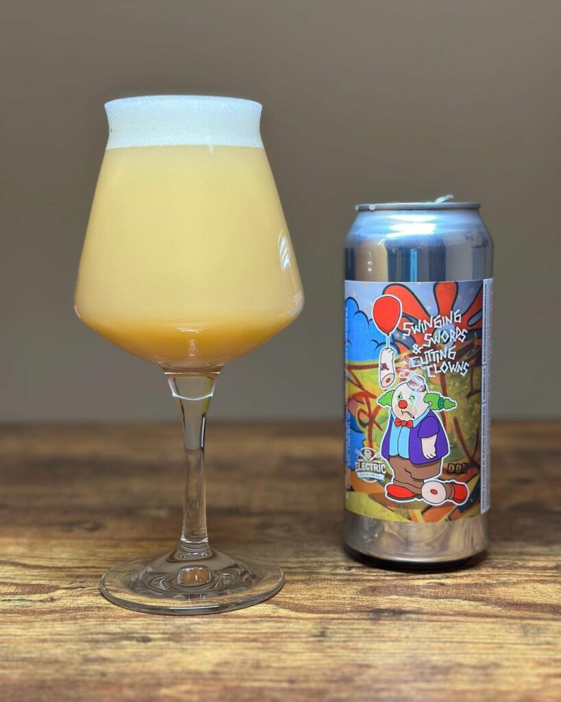 Electric Brewing Company Swinging Swords and Cutting Clowns beer review by b33rlyalive